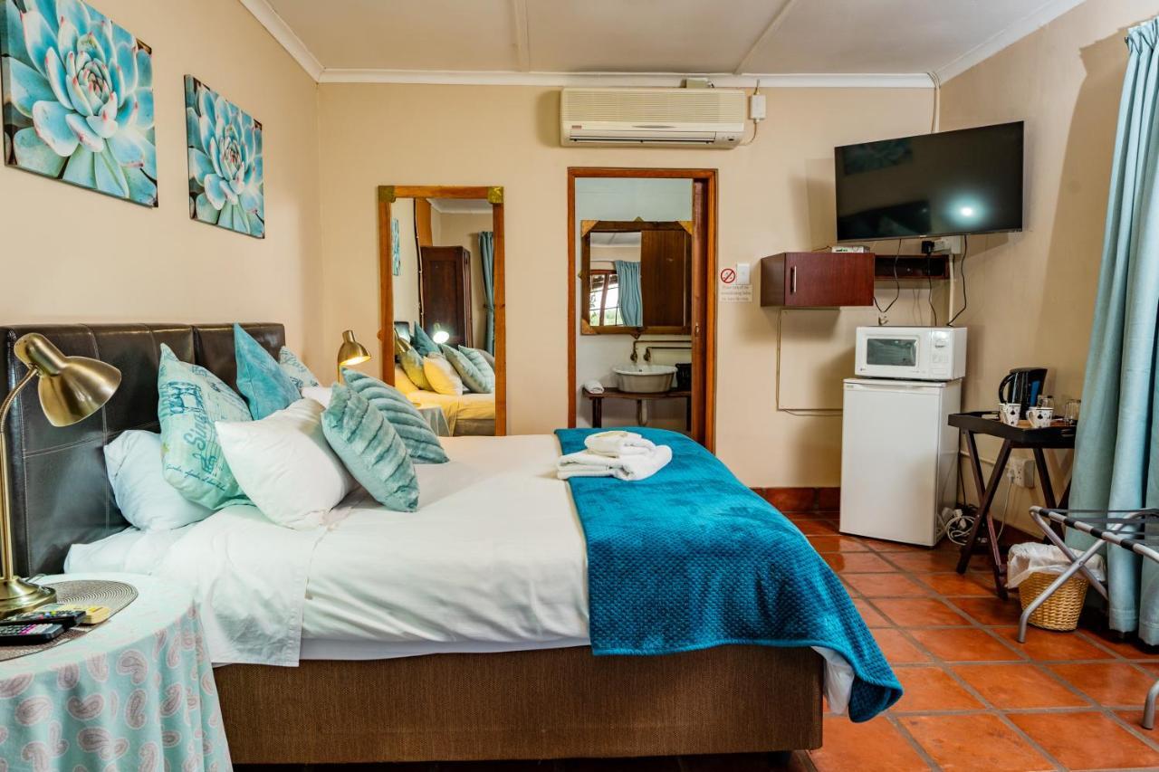 Riverbank Lodge Upington Ngoại thất bức ảnh