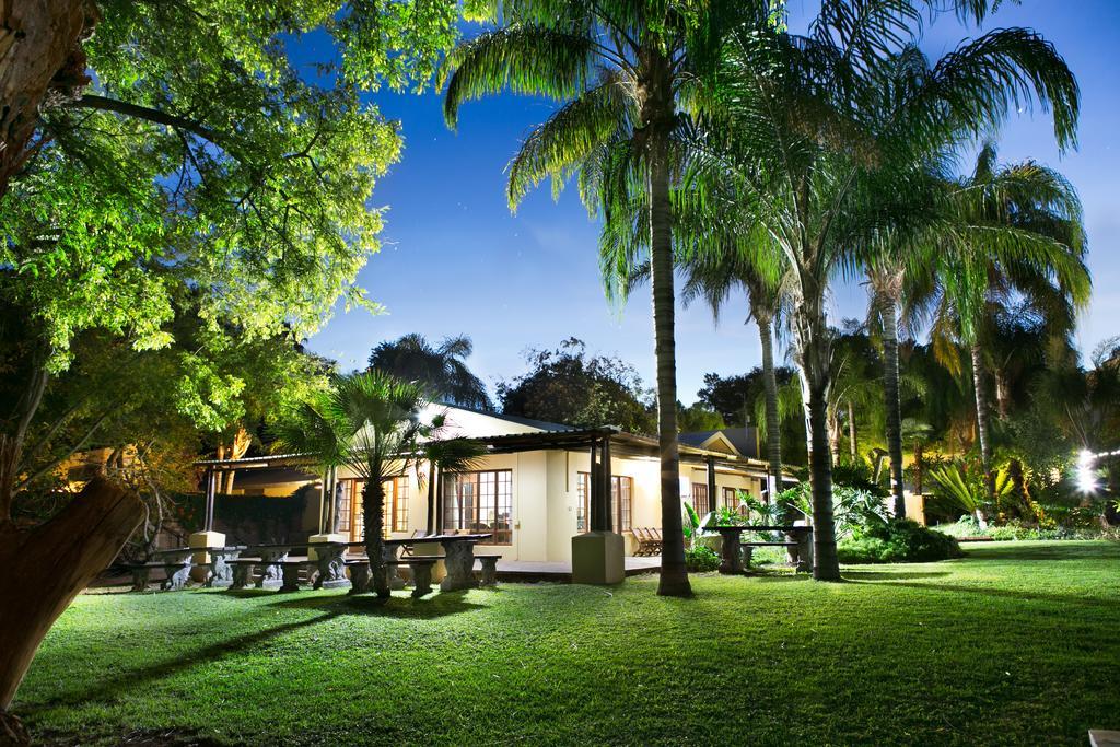 Riverbank Lodge Upington Ngoại thất bức ảnh